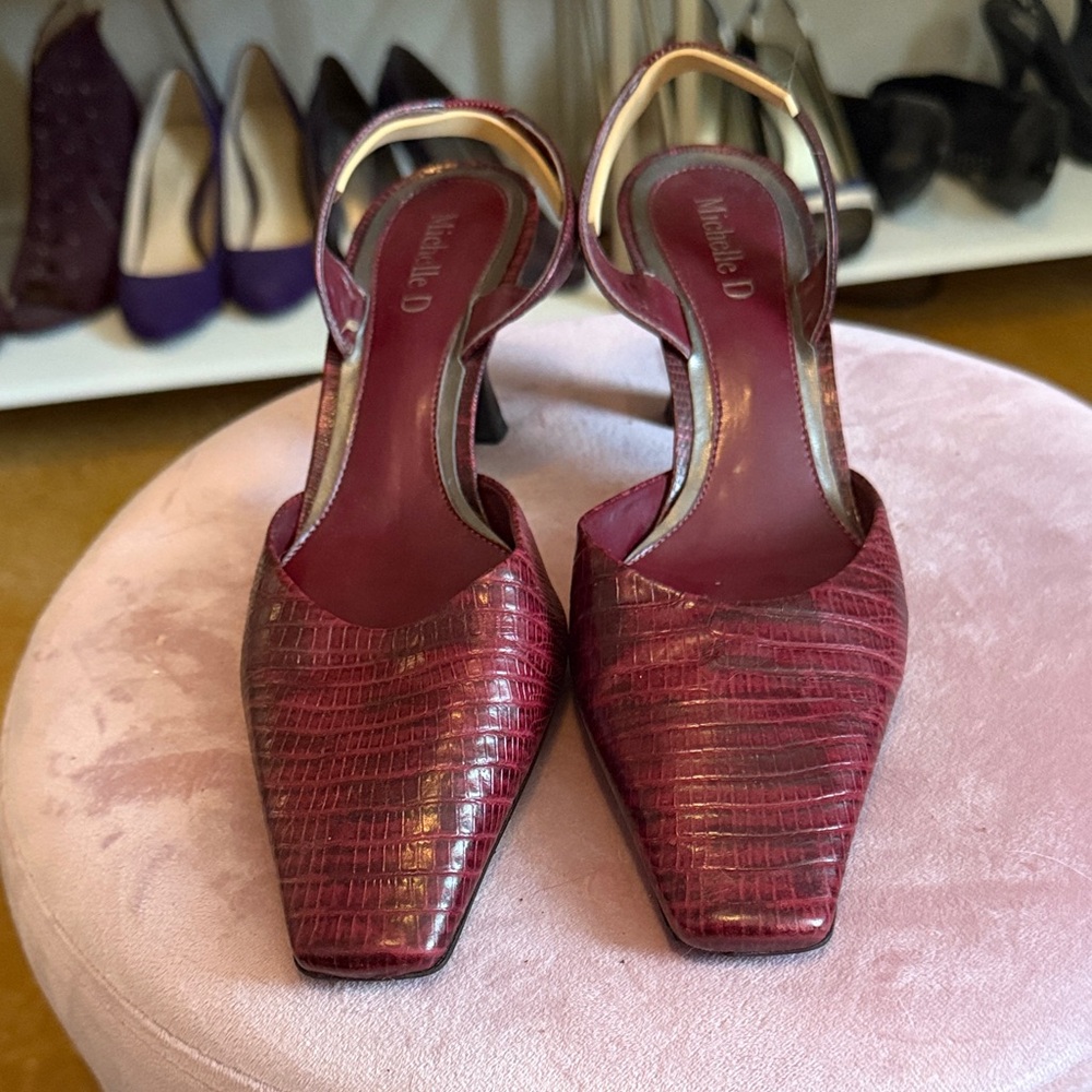Michelle D Burgundy Textured Women's Heels